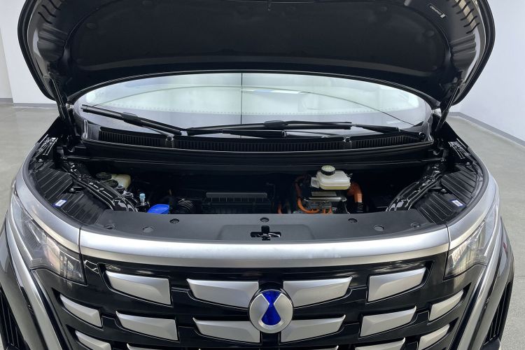 腾势D9 2022款 DM-i 970 四驱旗舰型中控内饰7008