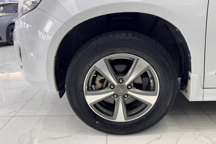 哈弗H6 2016款 升级版 1.5T 手动两驱精英型车身外观6006