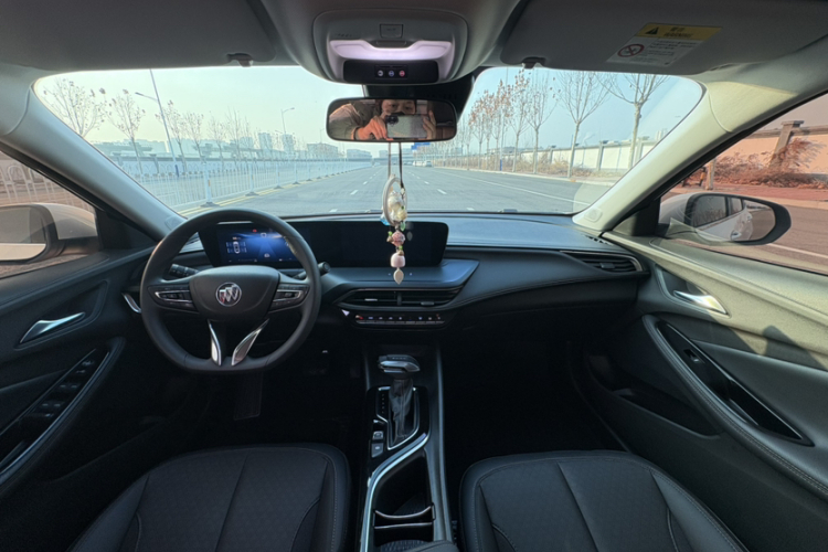 别克 威朗 2023款 Pro 乐享版中控内饰7002