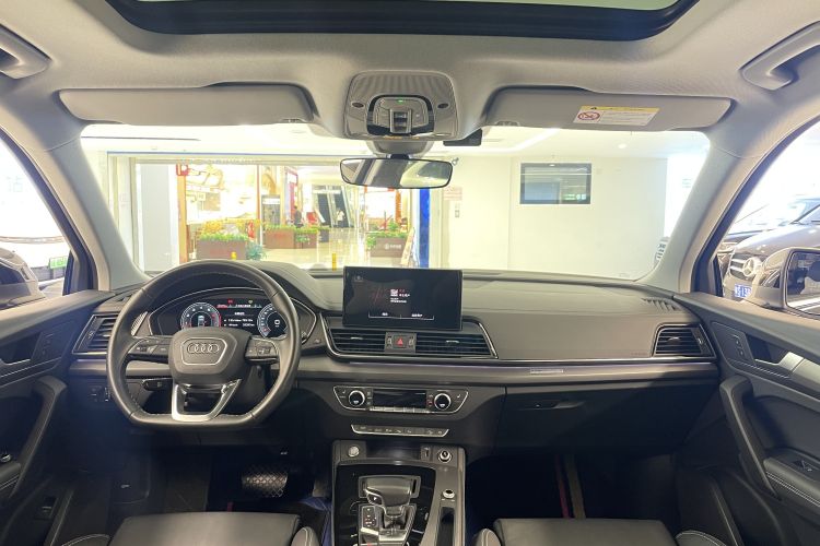 奥迪Q5L 2022款 改款 40T 豪华动感型中控内饰7006