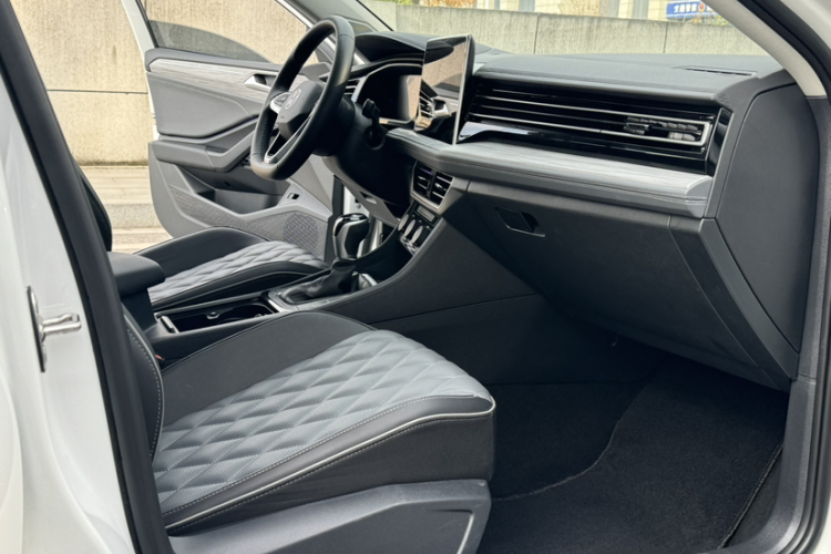 大众 速腾 2023款 300TSI DSG超越版中控内饰7004