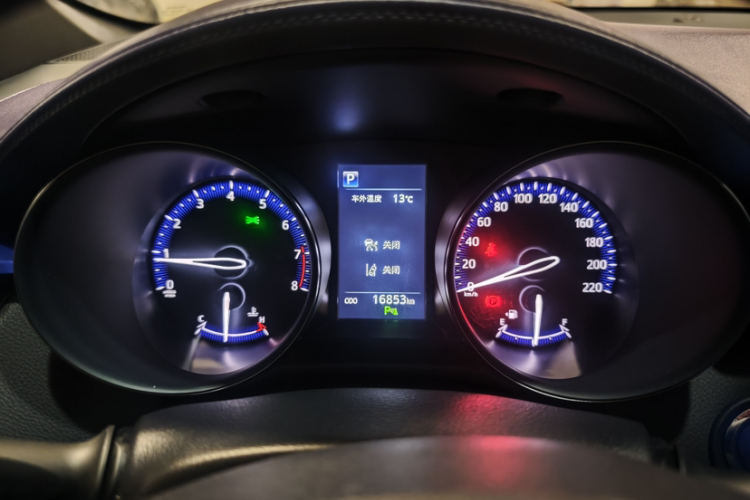 丰田C-HR 2020款 2.0L 领先版中控内饰15