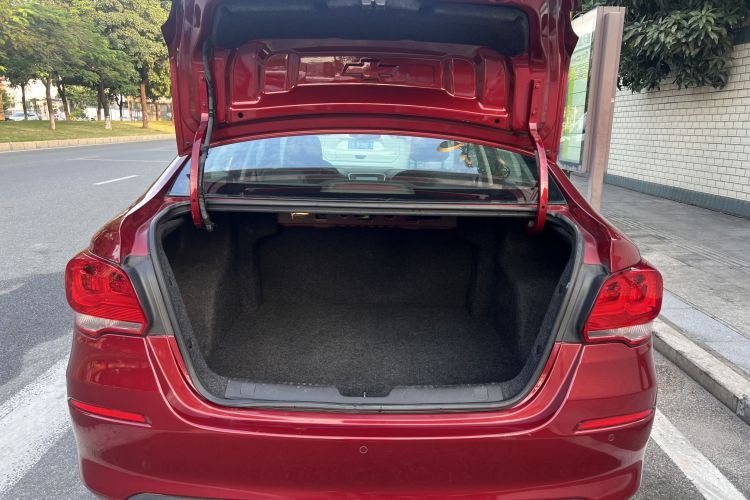 雪佛兰 科沃兹 2019款 325T 双离合欣悦版局部细节23