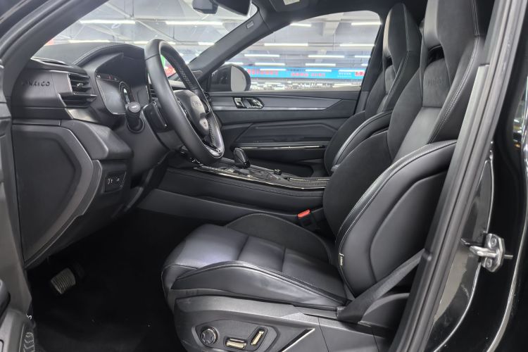 领克01 2021款 2.0TD 四驱暗夜版中控内饰7003