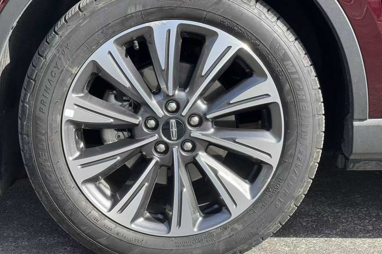 林肯 冒险家 2022款 2.0T 两驱尊雅版车身外观6008