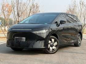 小鹏X9 2024款 702超长续航Pro