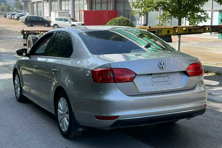 大众 速腾 2014款 1.6L 手动舒适型车身外观6003