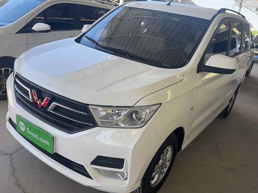 五菱汽车 五菱宏光 2021款 1.5L S豪华型 电动助力LAR(1)