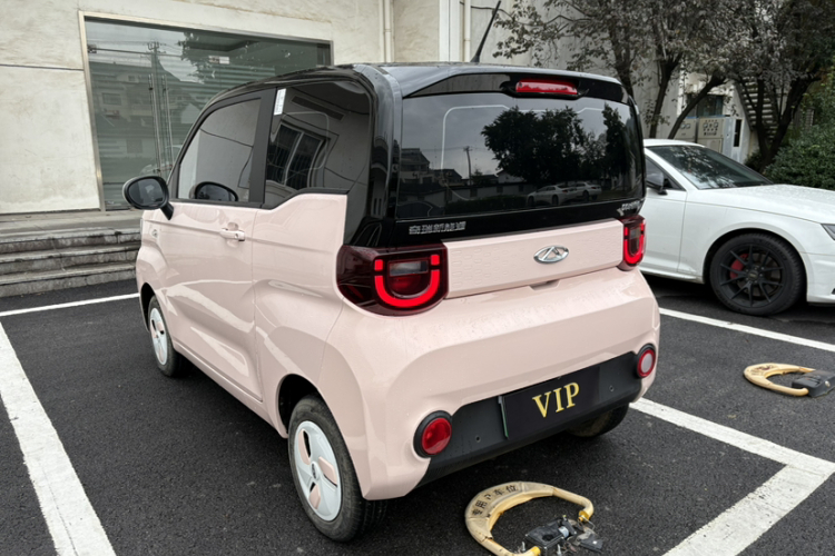 奇瑞 QQ冰淇淋 2022款 120km 甜筒 磷酸铁锂车身外观6003