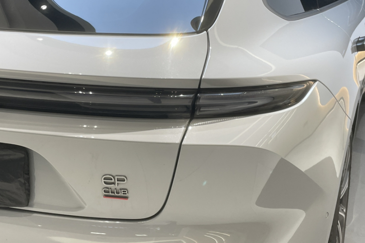 蔚来ET5T 2023款 75kWh Touring车身外观6008