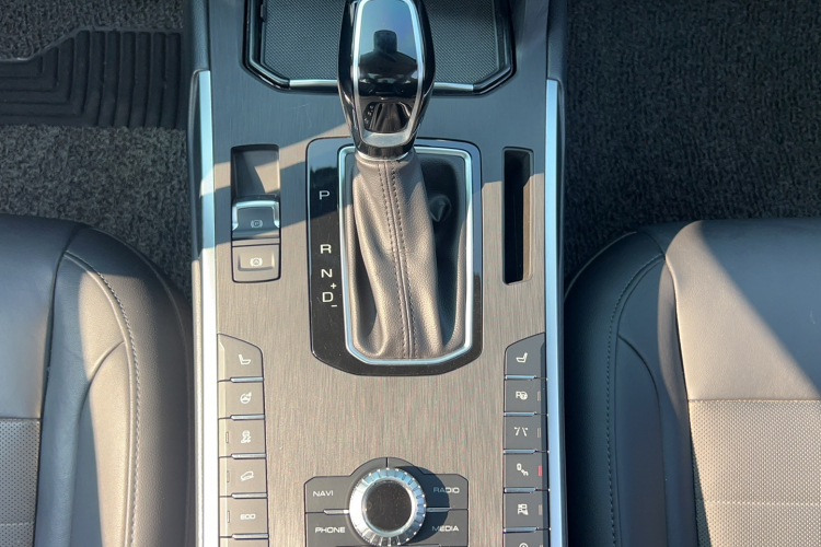 魏牌 VV5 2017款 2.0T 旗舰型局部细节18