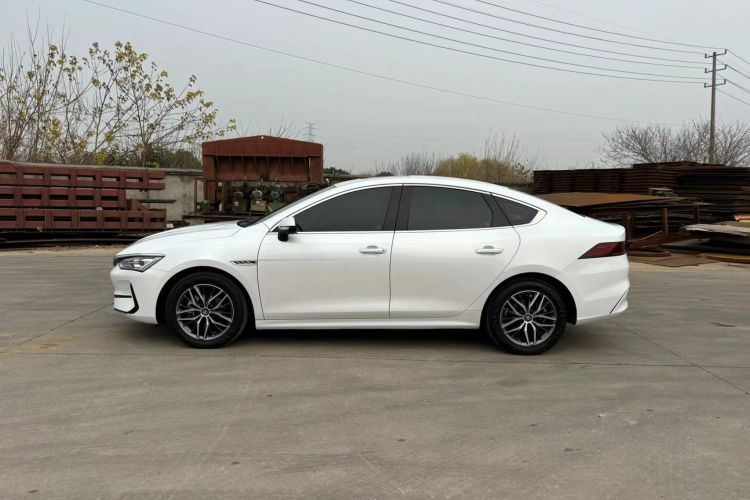 比亚迪 秦PLUS 2021款 EV 500KM 尊贵型车身外观6005