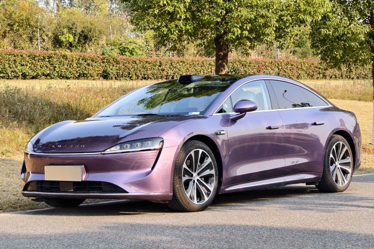 鸿蒙智行 智界S7 2025款 855km Max车身外观1