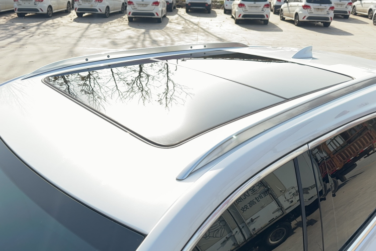 凯迪拉克XT4 2018款 28T 两驱领先型局部细节57