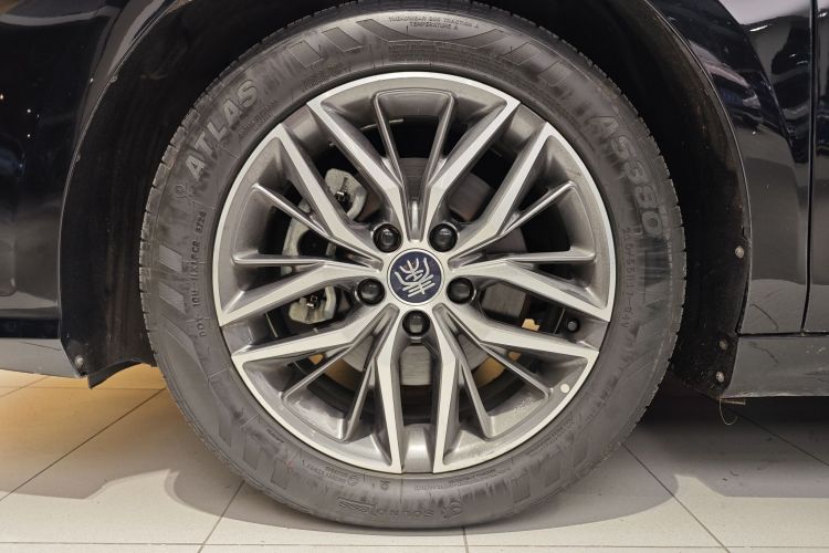 比亚迪 秦PLUS 2021款 DM-i 55KM 旗舰型车身外观6005