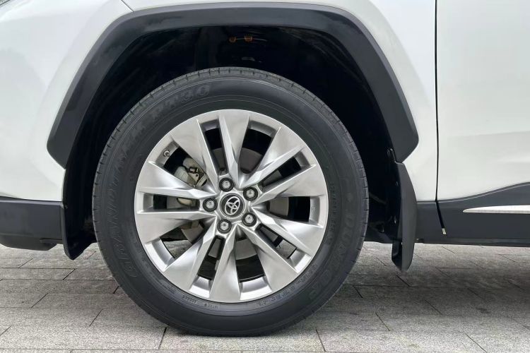 丰田 威兰达 2020款 2.0L CVT两驱豪华版车身外观6009