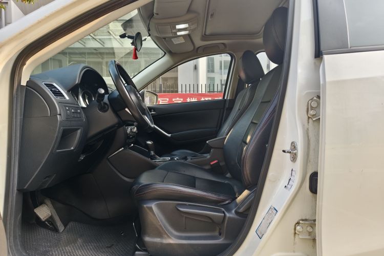 马自达CX-5 2015款 2.0L 自动两驱都市型中控内饰7001