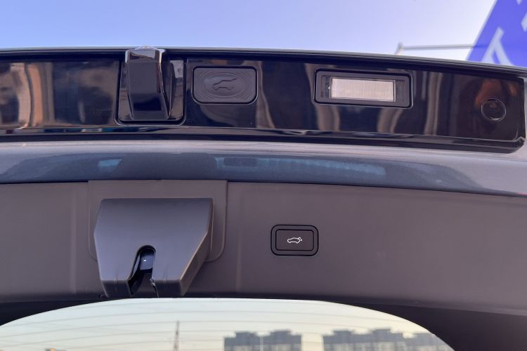 领克08 EM-P 2025款 245km 超长续航Halo中控内饰7009