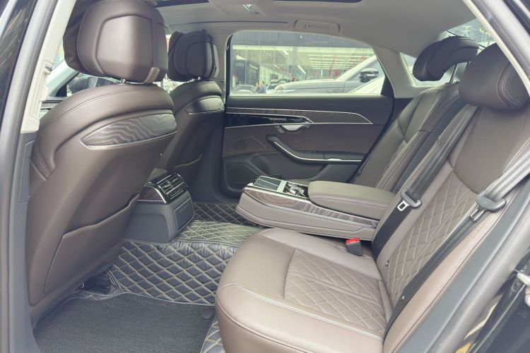 奥迪A8 2024款 A8L 50 TFSI quattro 臻选型局部细节57