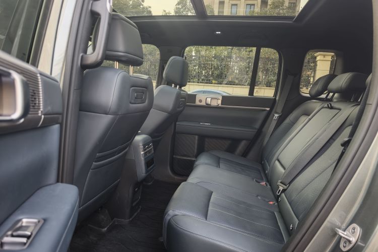 方程豹 钛7 2025款 190KM四驱Ultra版中控内饰7002