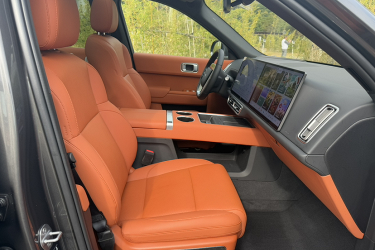 理想汽车 理想L8 2024款 Pro中控内饰7007