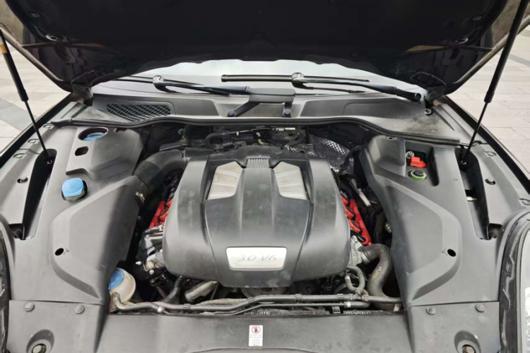 保时捷 2015款 Cayenne 3.0T车身外观6004