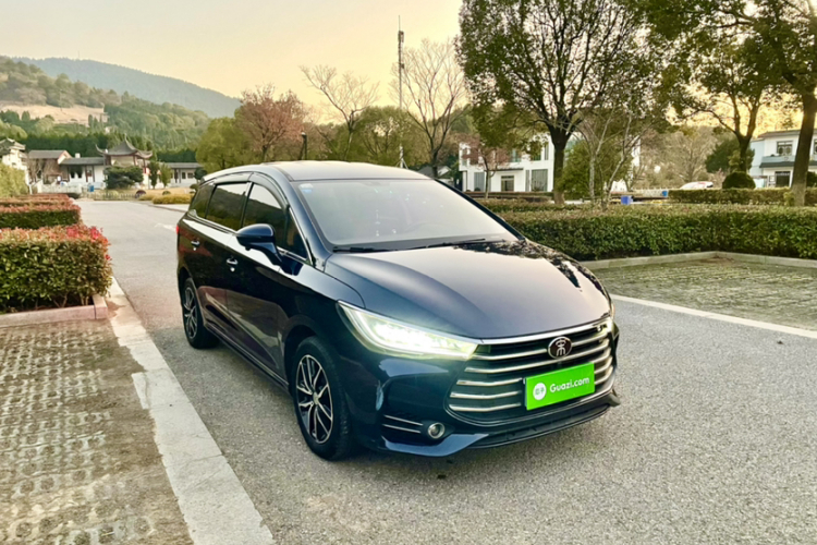 比亚迪 宋MAX 2017款 1.5T 自动智联豪华型 7座车身外观6004