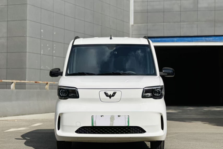 五菱汽车 五菱之光新能源 2025款 201km 舒适型车身外观6002