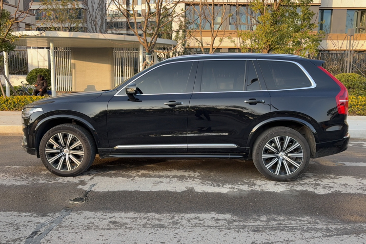 沃尔沃XC90 2023款 B5 智行豪华版 7座车身外观6009
