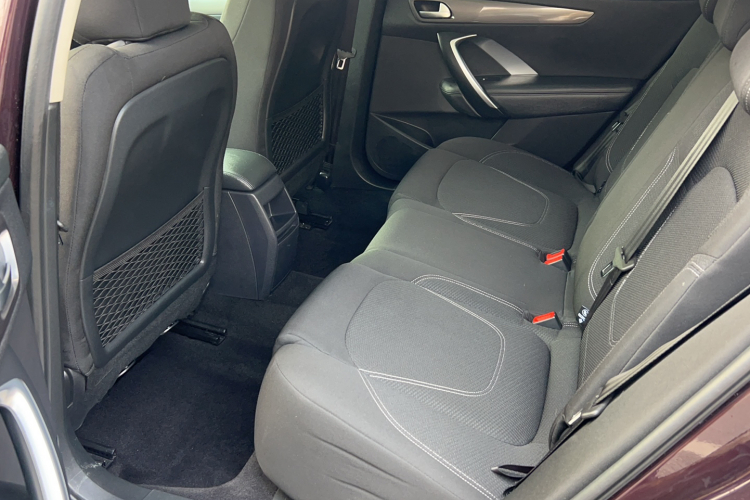 DS 6 2016款 1.6T 雅致版THP160中控内饰7002