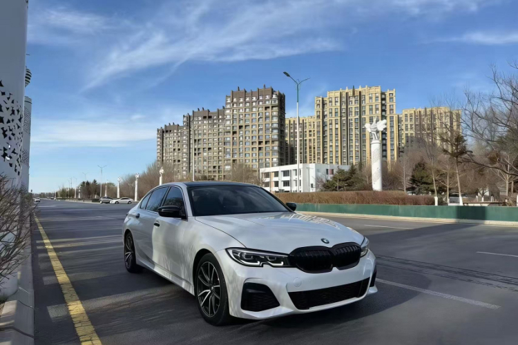 宝马3系 2020款 320Li M运动套装车身外观6004