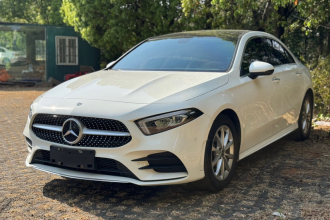 奔驰A级 2021款 A 200 L 运动轿车时尚型