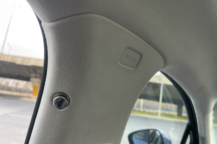 红旗天工06 2025款 660 四驱 智选版中控内饰7004