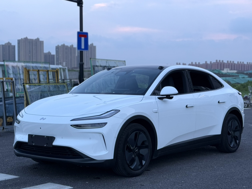 2024款 乐道L60 60kwh 后驱版图片