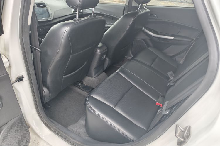 福特 福睿斯 2019款 改款 1.5L 自动质享型（胎压监测） 国VI中控内饰7003