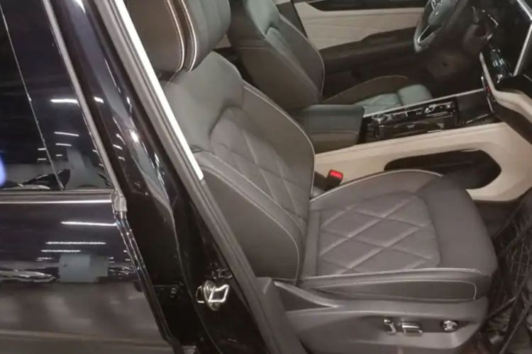 大众 途昂 2024款 530 V6 四驱龙祥版局部细节41