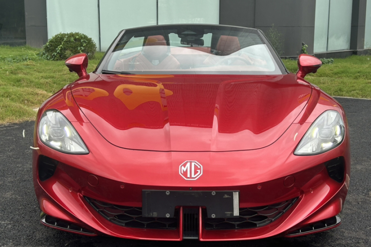 名爵 MG Cyberster 2024款 520km 传奇四驱版车身外观6013