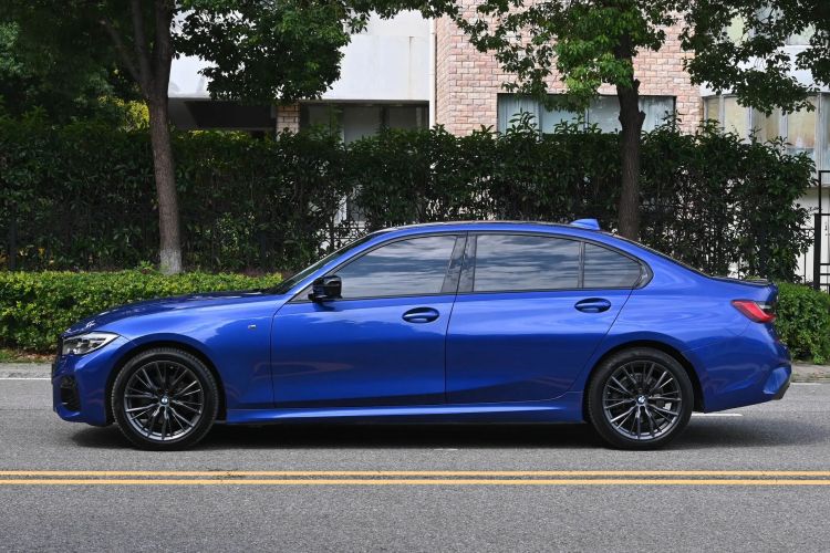 宝马3系 2021款 改款二 325Li M运动曜夜套装车身外观6003