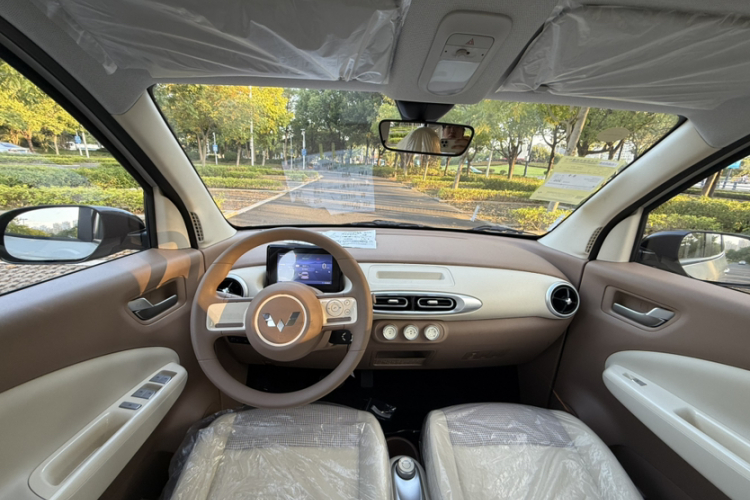 五菱汽车 宏光MINIEV 2025款 四门版 进阶款车身外观6008