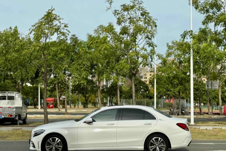 奔驰C级 2020款 改款 C 200 L 时尚型运动版车身外观6003