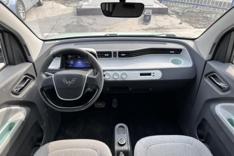 五菱汽车 宏光MINIEV 2021款 马卡龙臻享款 三元锂中控内饰7001