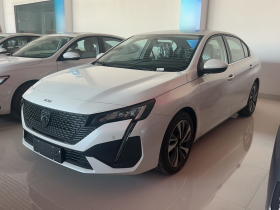 标致408 2022款 1.6T 追光版