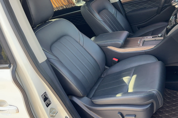 广汽传祺 传祺M8 2019款 320T 至尊版局部细节41