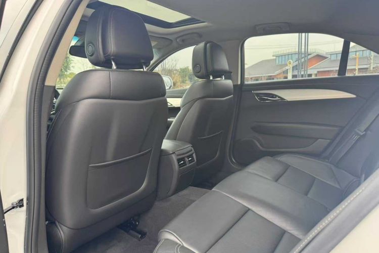 凯迪拉克ATS-L 2017款 28T 时尚型中控内饰7013