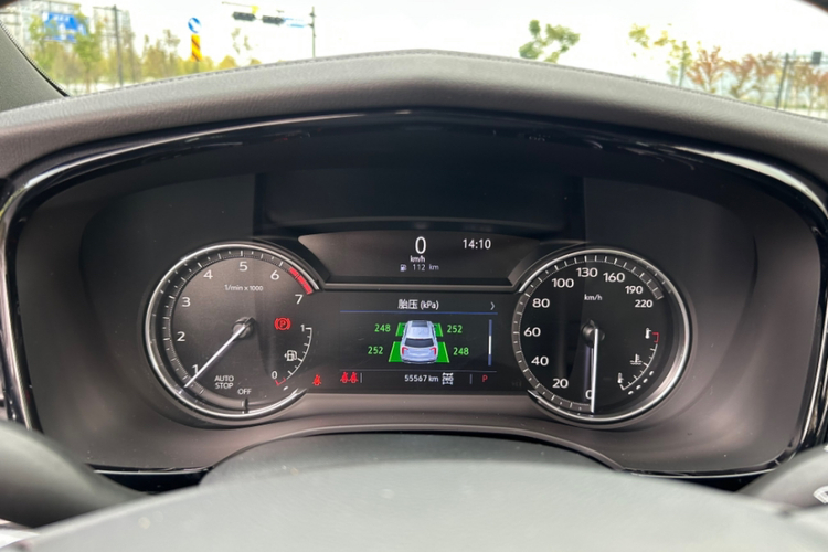 凯迪拉克XT6 2022款 2.0T 六座四驱豪华120周年限量版中控内饰15