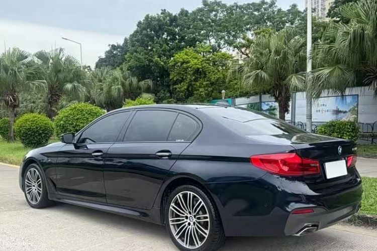 宝马5系 2018款 改款 530Li 领先型 M运动套装车身外观6004