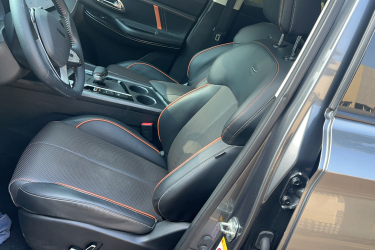 长安欧尚X7 PLUS 2022款 1.5T 蓝鲸版自动Geeker旗舰型中控内饰7001