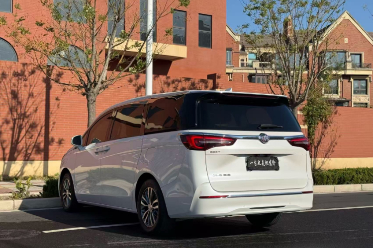 别克GL8 2020款 ES陆尊 653T 尊享型车身外观6005