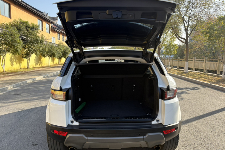 路虎 揽胜极光 2018款 240PS SE 智耀版局部细节23