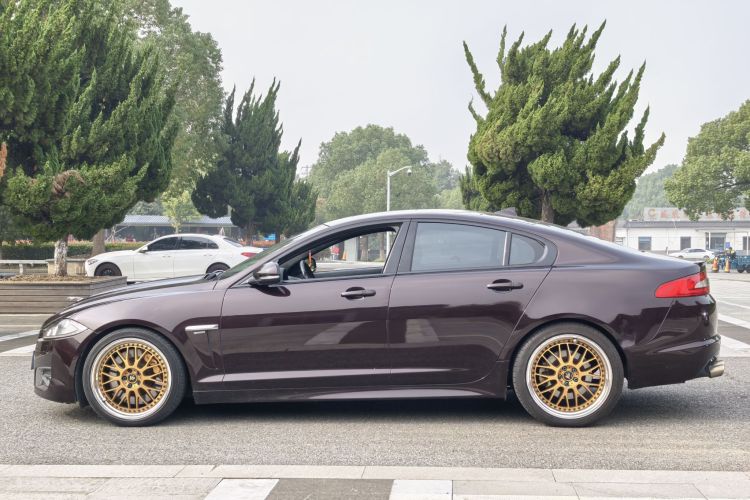 捷豹XF 2015款 XF 3.0 SC R-Sport 豪华版车身外观6003
